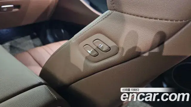 Genesis G80 2021 — ფოტო 13/33