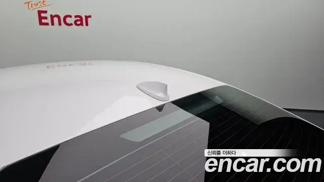 Genesis G80 2021 — ფოტო 10/33
