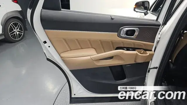Kia Sorento 2025 — Şəkil 24/33