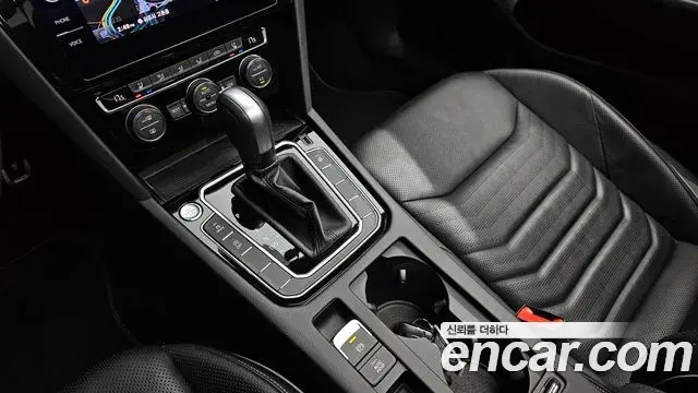 Volkswagen Arteon 2020 — Şəkil 19/33