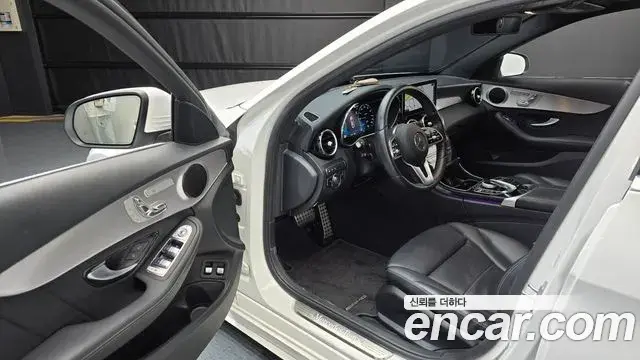 Mercedes-Benz C-Class 2020 — Фото 10/20