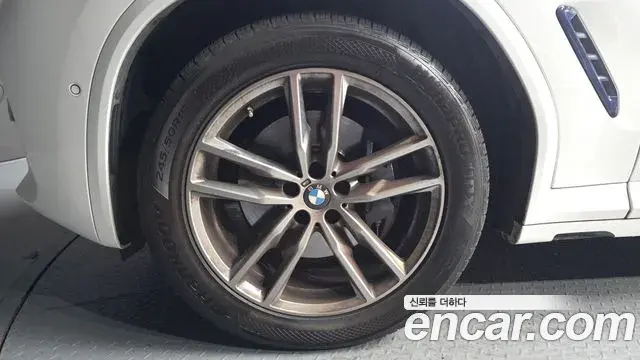 BMW X4 2020 — Photo 16/20