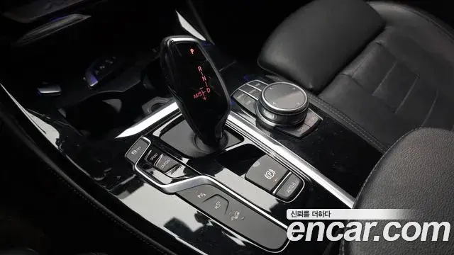BMW X4 2020 — Photo 18/20