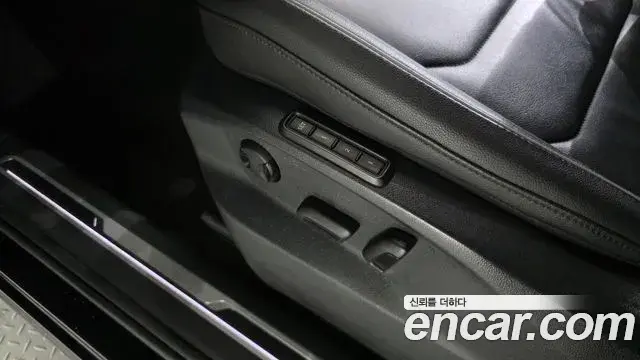 Volkswagen Tiguan 2020 — ფოტო 6/30