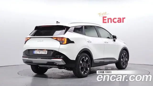 Kia Sportage 2025 — Фото 2/20