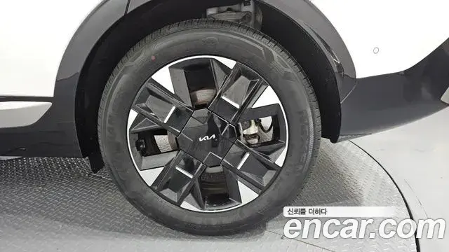 Kia Sportage 2025 — ფოტო 18/32