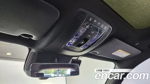 Mercedes-Benz GLB-Class 2025 — Şəkil 7/18