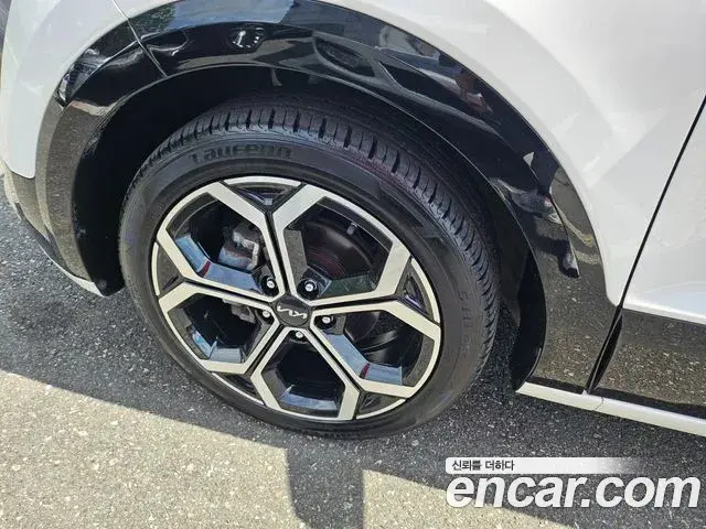 Kia Niro 2022 — Фото 5/20