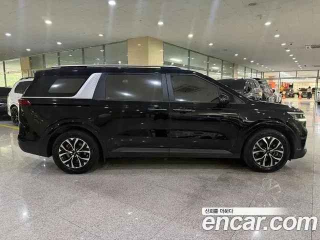 Kia Carnival 2021 — Фото 4/20
