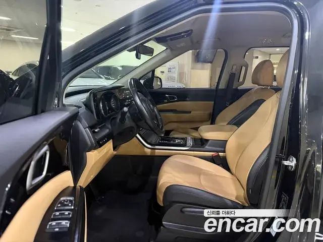 Kia Carnival 2021 — Фото 5/20