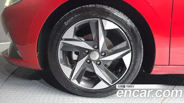 Hyundai The New Avante Hybrid 2020 — Photo 12/30