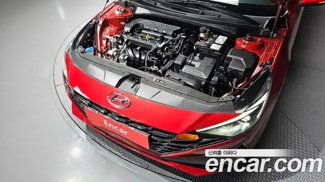 Hyundai The New Avante Hybrid 2020 — Photo 7/30