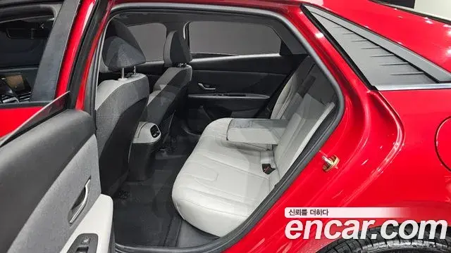 Hyundai The New Avante Hybrid 2020 — Photo 5/30
