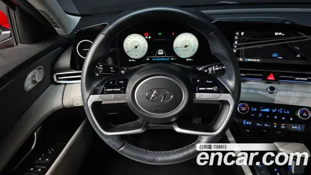 Hyundai The New Avante Hybrid 2020 — Photo 29/30