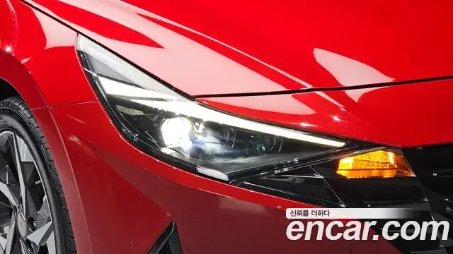 Hyundai The New Avante Hybrid 2020 — Photo 20/30