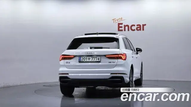 Audi Q3 2023 — Фото 3/20