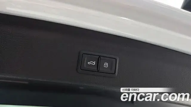Audi Q3 2023 — Фото 19/20