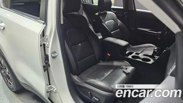 Kia Sportage The Bold 2019 — Şəkil 6/33