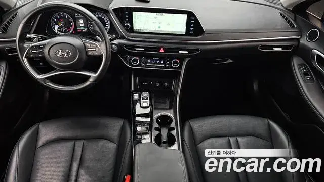 Hyundai Sonata 2022 — Фото 7/20