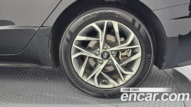 Hyundai Sonata Hybrid 2022 — Şəkil 16/36
