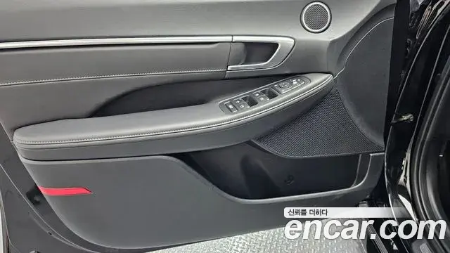 Hyundai Sonata Hybrid 2022 — Şəkil 17/36