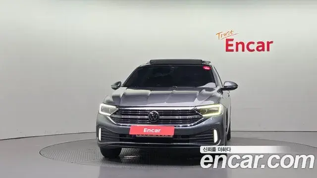 Volkswagen Jetta 2022 — Şəkil 15/32