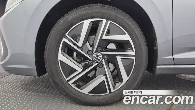 Volkswagen Jetta 2022 — Şəkil 8/32