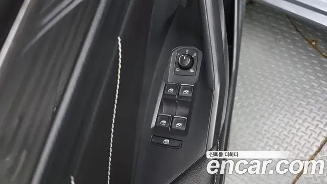Volkswagen Jetta 2022 — Şəkil 10/32