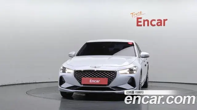 Genesis G70 2018 — ფოტო 20/30