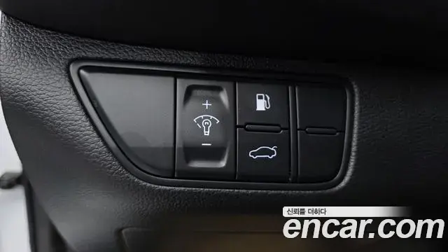 Genesis G70 2018 — ფოტო 14/30