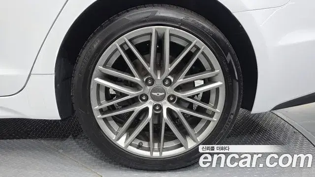 Genesis G70 2018 — ფოტო 9/30