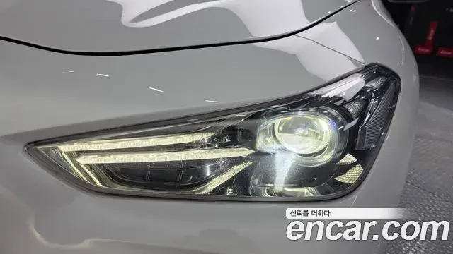 Genesis G70 2018 — ფოტო 22/30