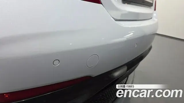 Genesis G70 2018 — ფოტო 15/30