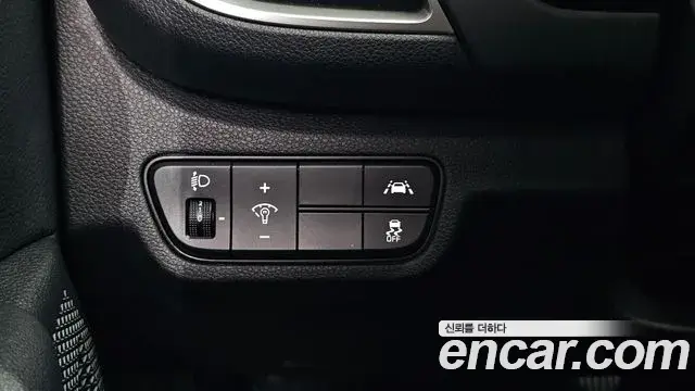 Kia Seltos 2022 — Photo 2/30