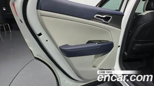 Kia Sportage 2024 — Photo 13/31
