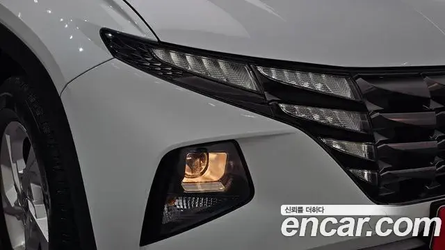 Hyundai Tucson Hybrid 2022 — Photo 2/30