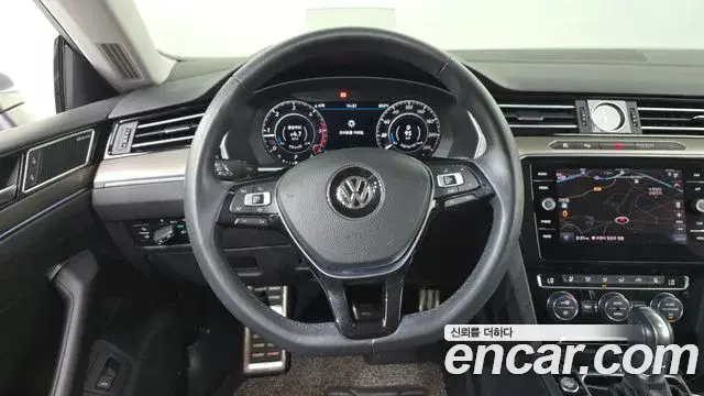 Volkswagen Arteon 2019 — Photo 16/20