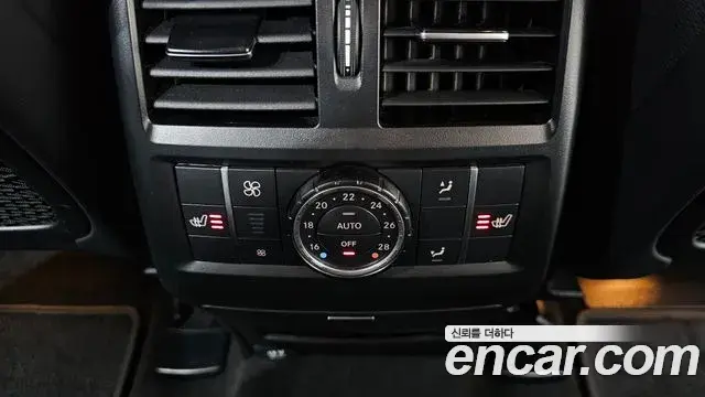 Mercedes-Benz GLE-Class 2018 — Şəkil 2/33