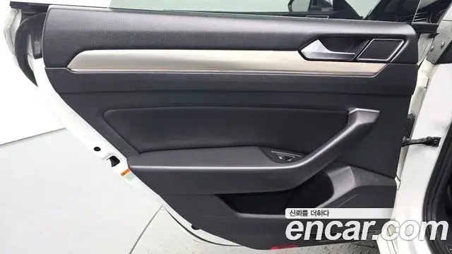 Volkswagen Arteon 2019 — Şəkil 24/33