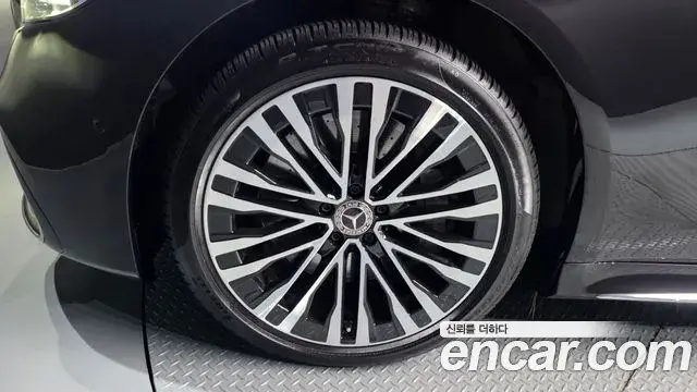 Mercedes-Benz S-Class 2022 — ფოტო 26/37