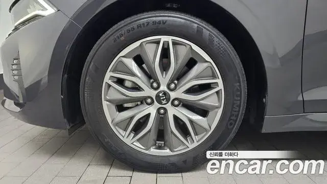 Kia K5 2021 — Şəkil 4/32