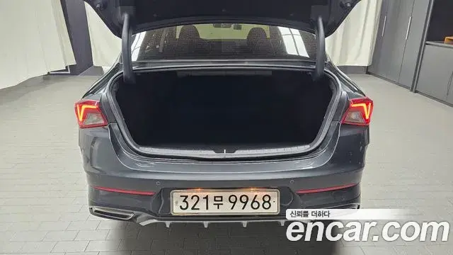 Kia K5 2021 — Şəkil 13/32
