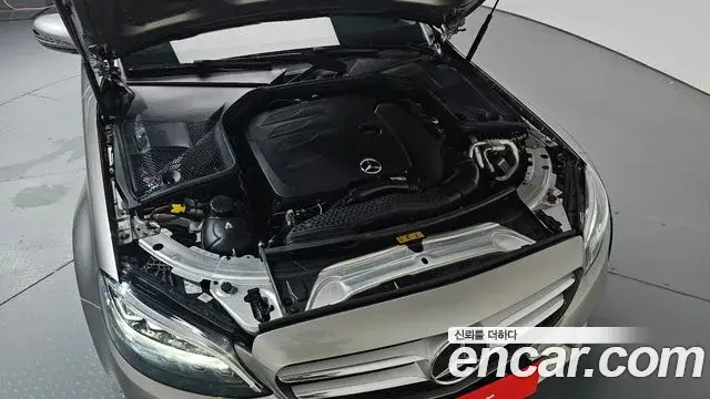 Mercedes-Benz C-Class 2020 — Фото 6/20