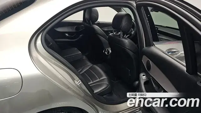 Mercedes-Benz C-Class 2020 — Фото 12/20