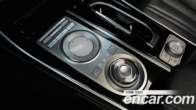 Genesis GV80 2020 — Photo 9/20