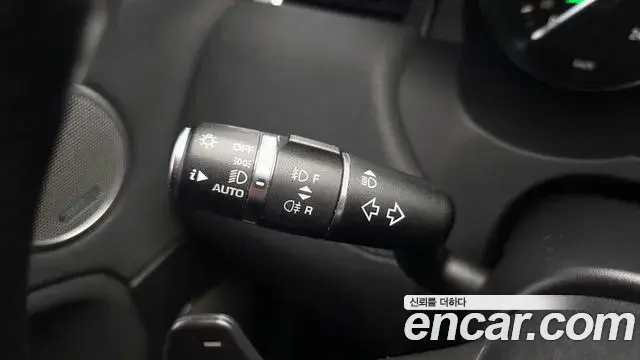 Land Rover Range Rover Evoque 2018 — Photo 30/33