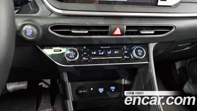Hyundai Sonata 2022 — Фото 18/20