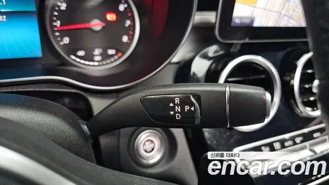 Mercedes-Benz C-Class 2020 — Photo 3/32
