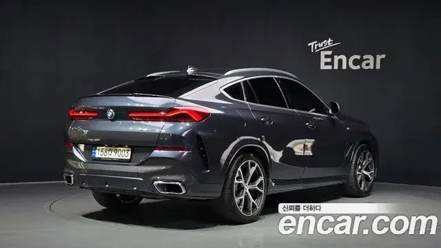 BMW X6 2022 — ფოტო 26/34
