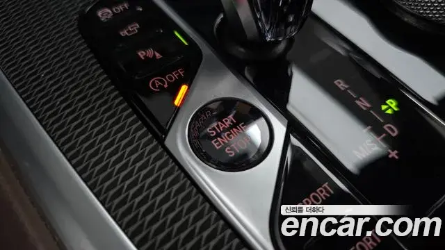 BMW X6 2022 — ფოტო 19/34